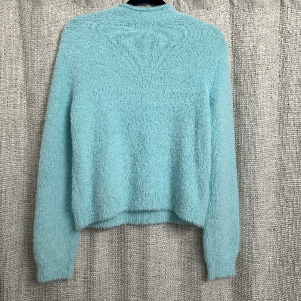 Universal Thread Mock Neck Fuzzy Eyelash Sweater Blue Size Medium Cozy Preppy - Picture 4 of 4